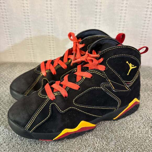 Jordan Boy's Air 7 Retro BG Black/Citrus/Varsity Red - Picture 2 of 10